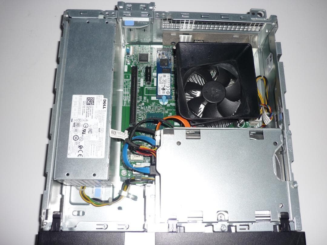 Windowsデスクトップ DELL VOSTRO 3470 i7-9700/16GB/128GB/1TB