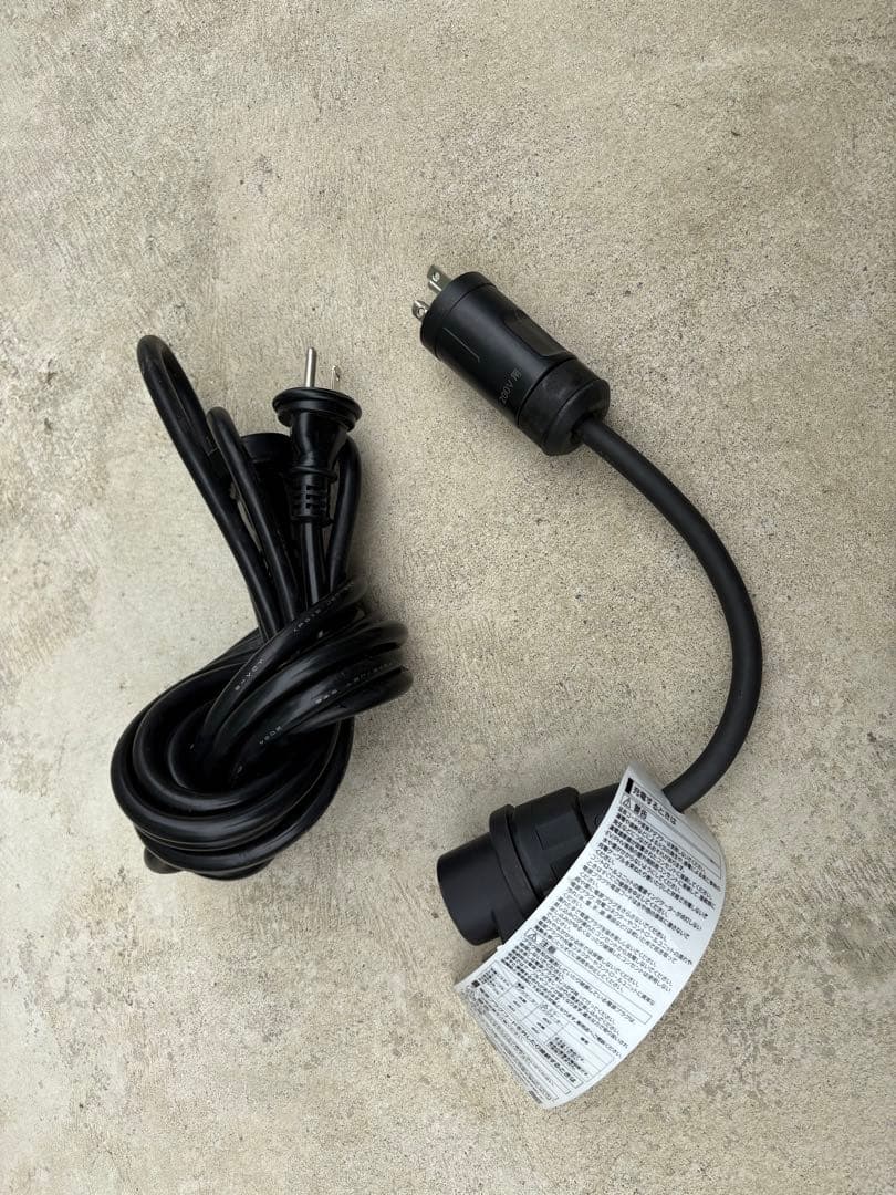 トヨタEV充電ケーブル　価格交渉可