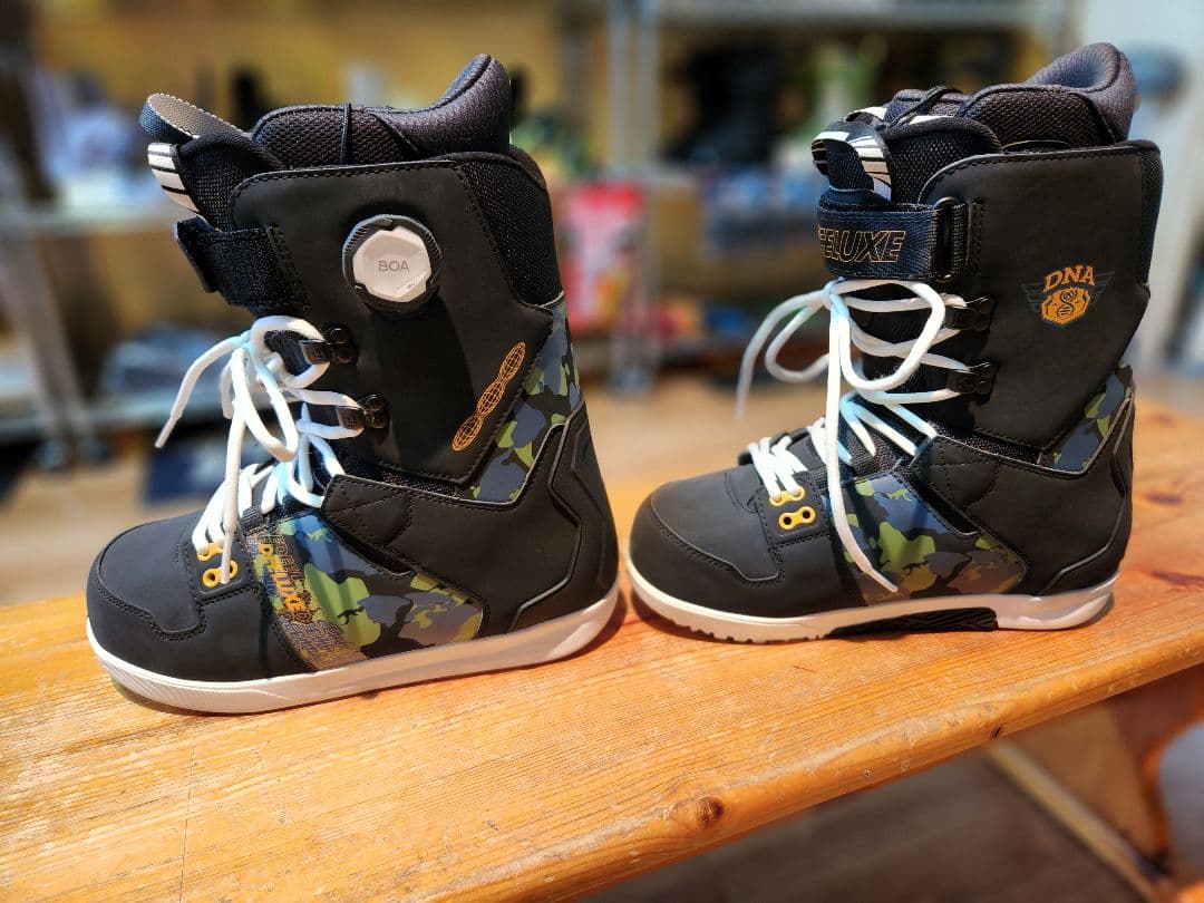 スノーボード DEELUXE DNA PRO 26.5cm