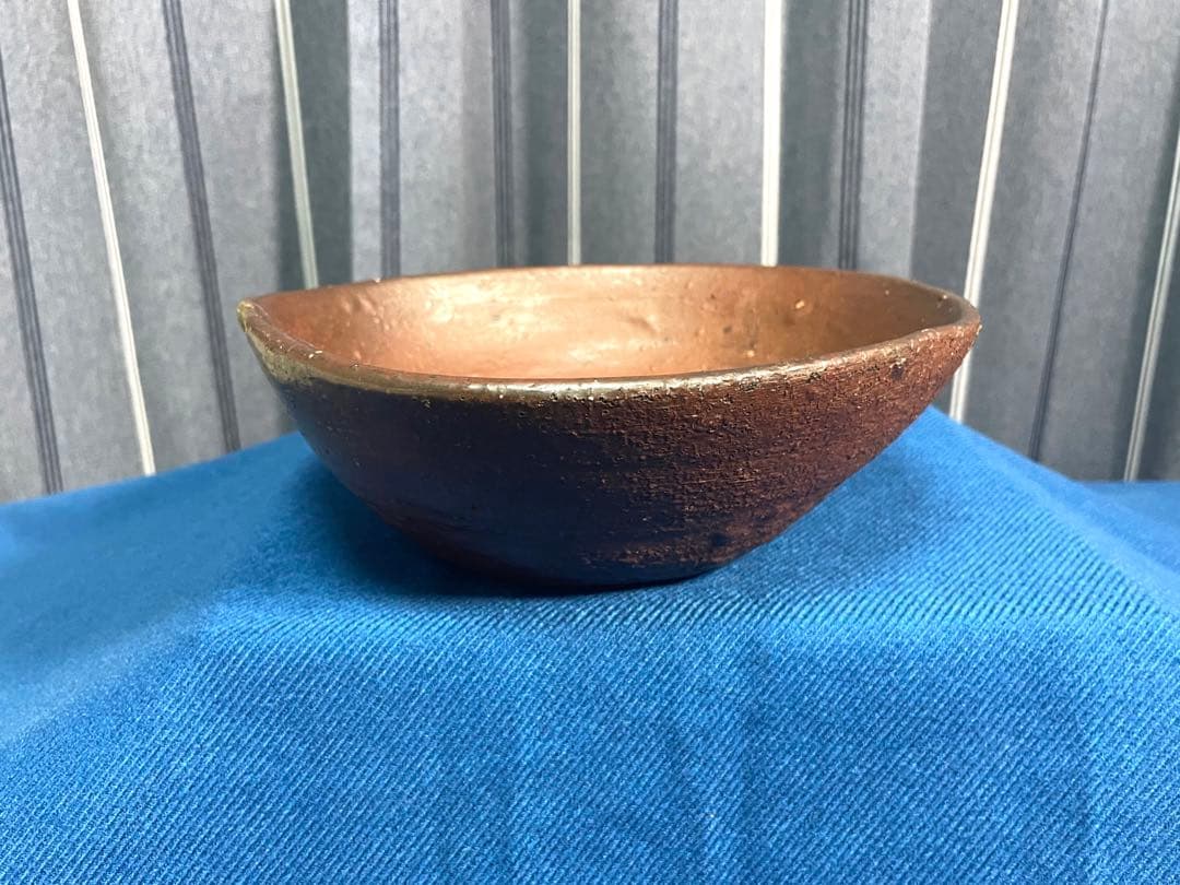 國吉青尚　焼締鉢　（刻銘有り）