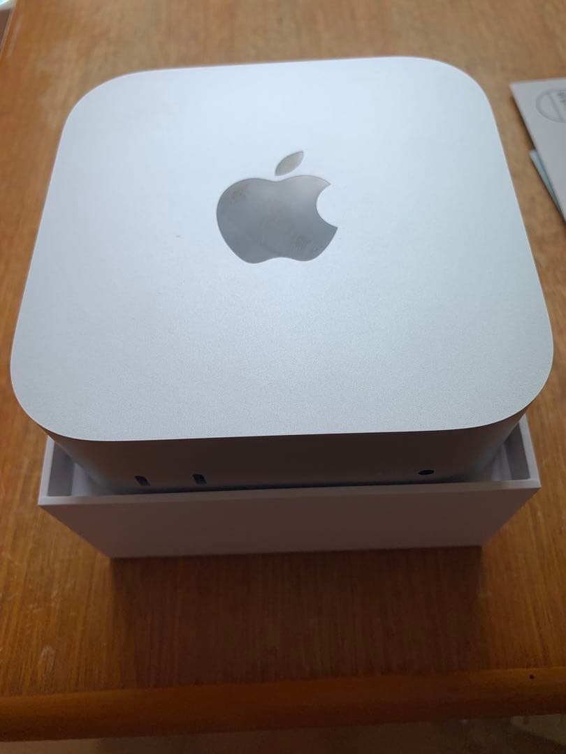 Mac mini M4　メモリ24GB　SSD512GB