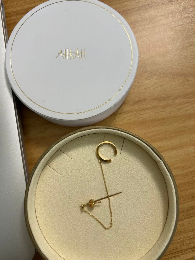 AHKAH K18 YG ヌーディーチェーンイヤーカフ ピアス