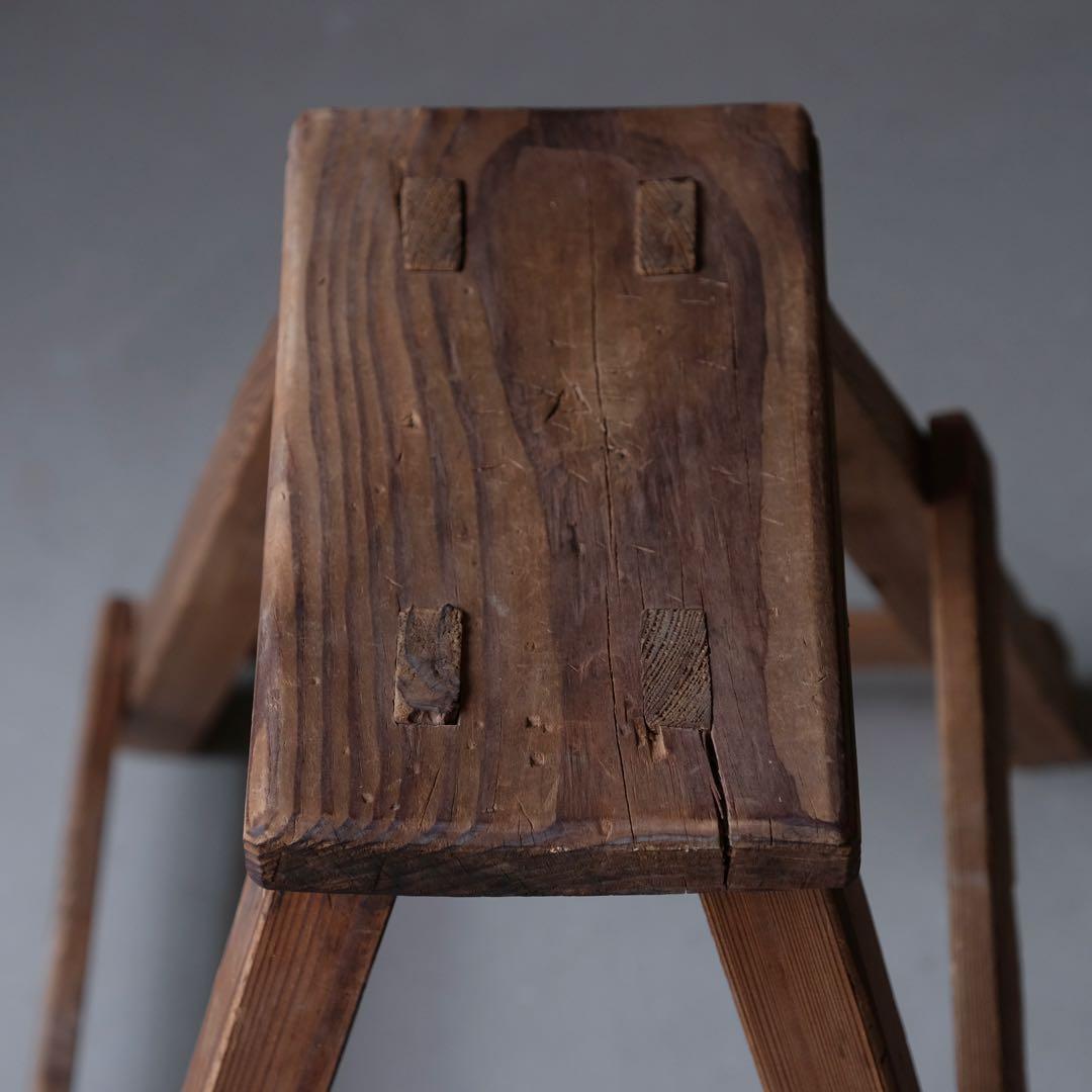 杉材 古いスツール B　椅子 チェア 展示台 花台 古家具 古民具 古道具 骨董