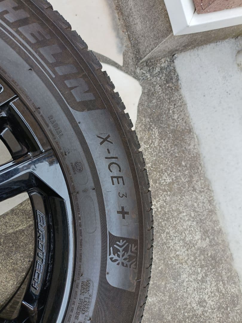 ベンツ GLC X253 スタッドレスホイールセット 235/60 R18値下げ