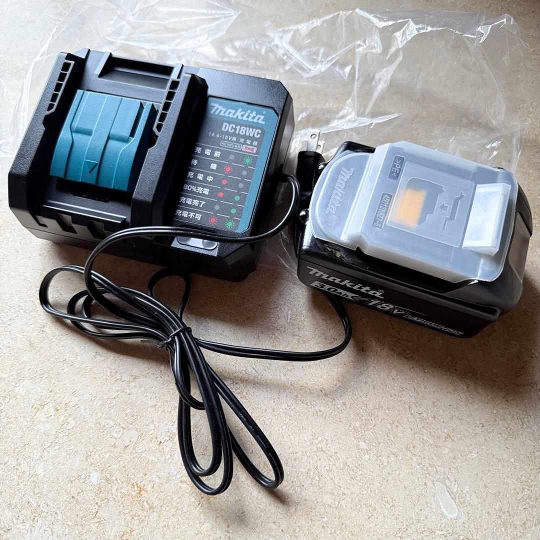 マキタ 18V 充電式草刈機 樹脂刃付 バッテリー充電器付き MUR189DWF