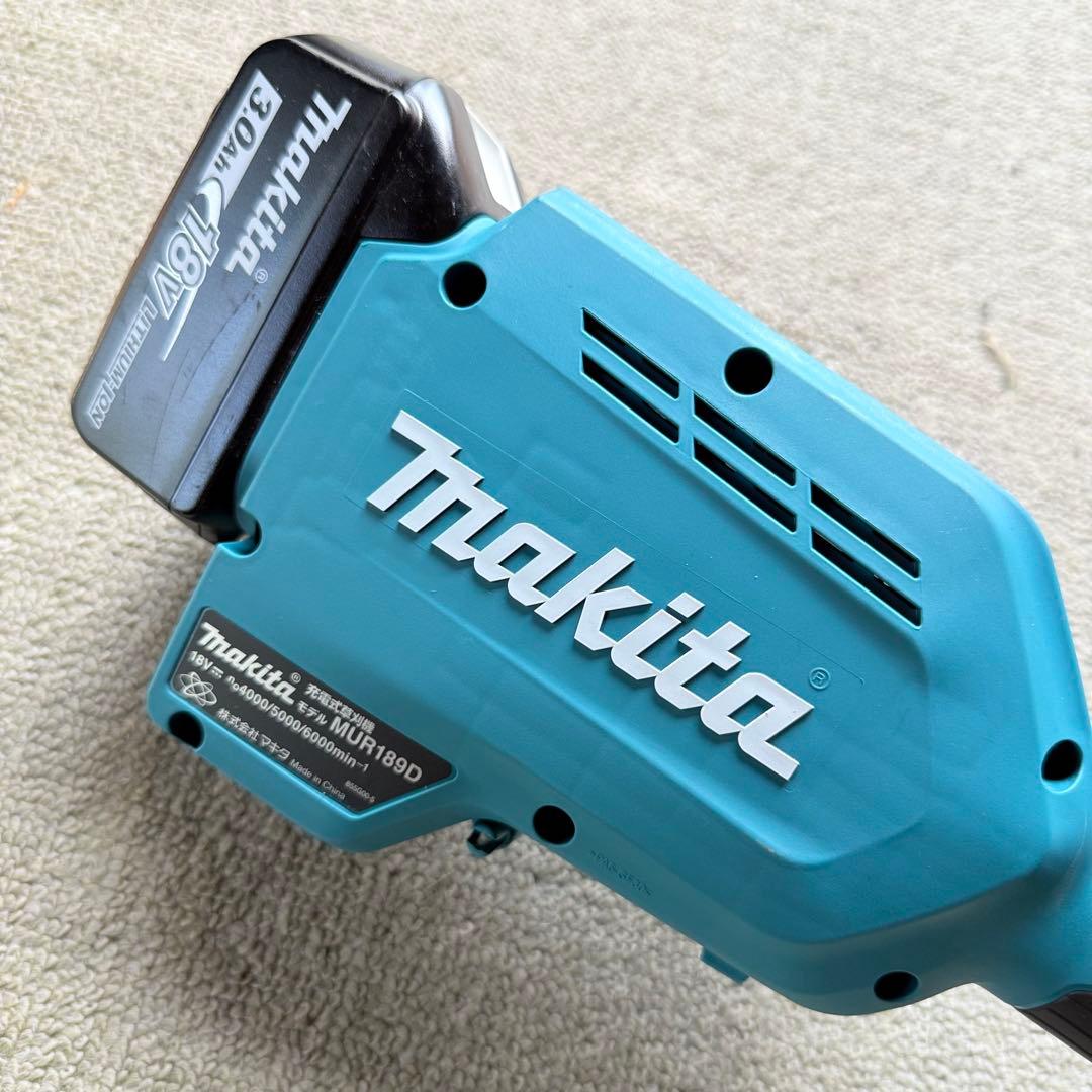 マキタ 18V 充電式草刈機 樹脂刃付 バッテリー充電器付き MUR189DWF