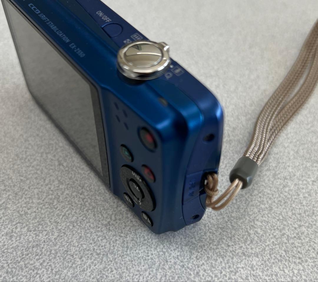 CASIO EXILIM EX-Z550 デジタルカメラ　コンデジ