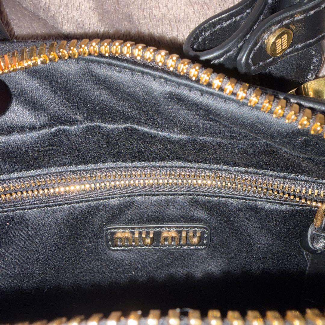 miu miu 黒 ハンドバッグ アルカディ
