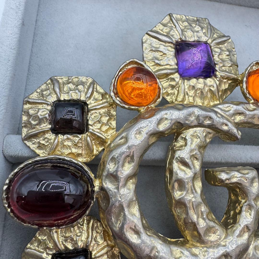 【ヴィンテージ】GUCCI ブローチ　カラーストーン　GG ゴールド　大きめ
