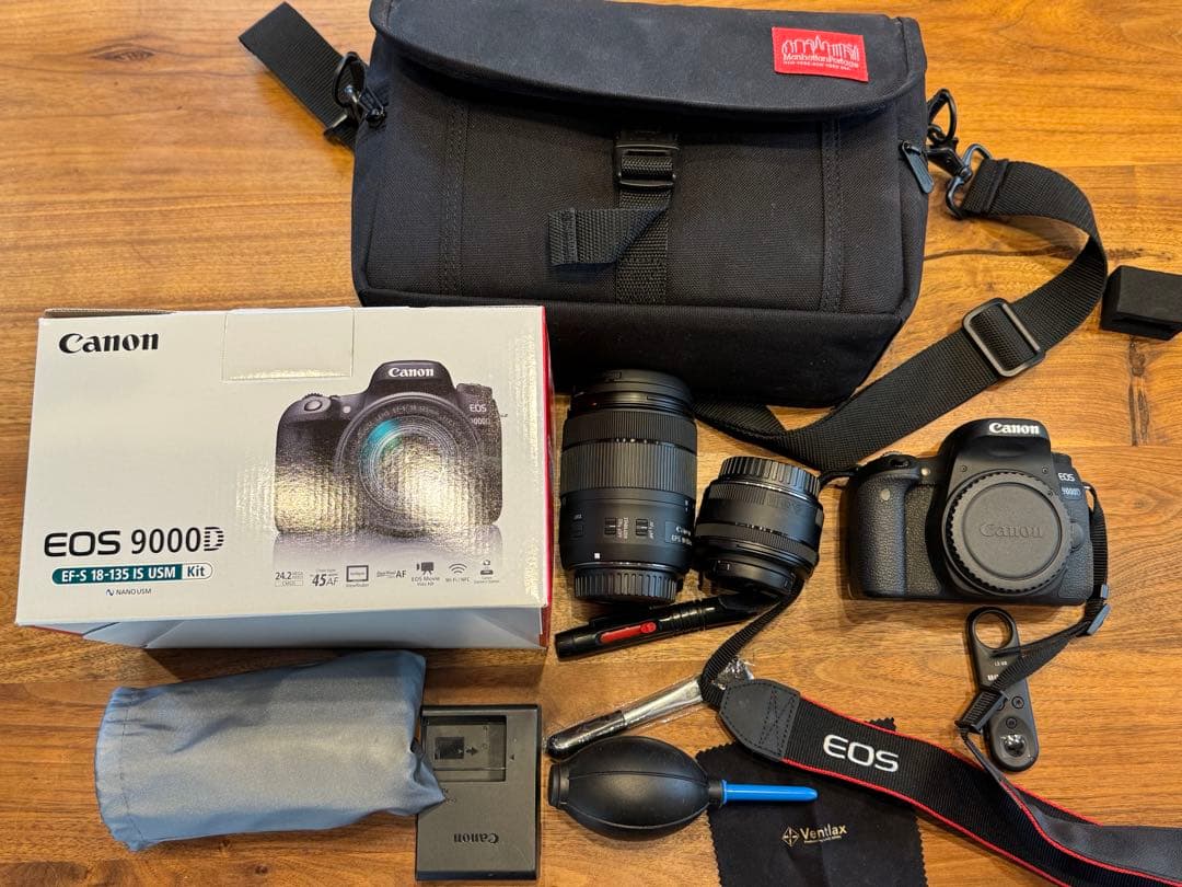 CanonEOS 9000D デジタル一眼レフカメラ　18-135 IS USM