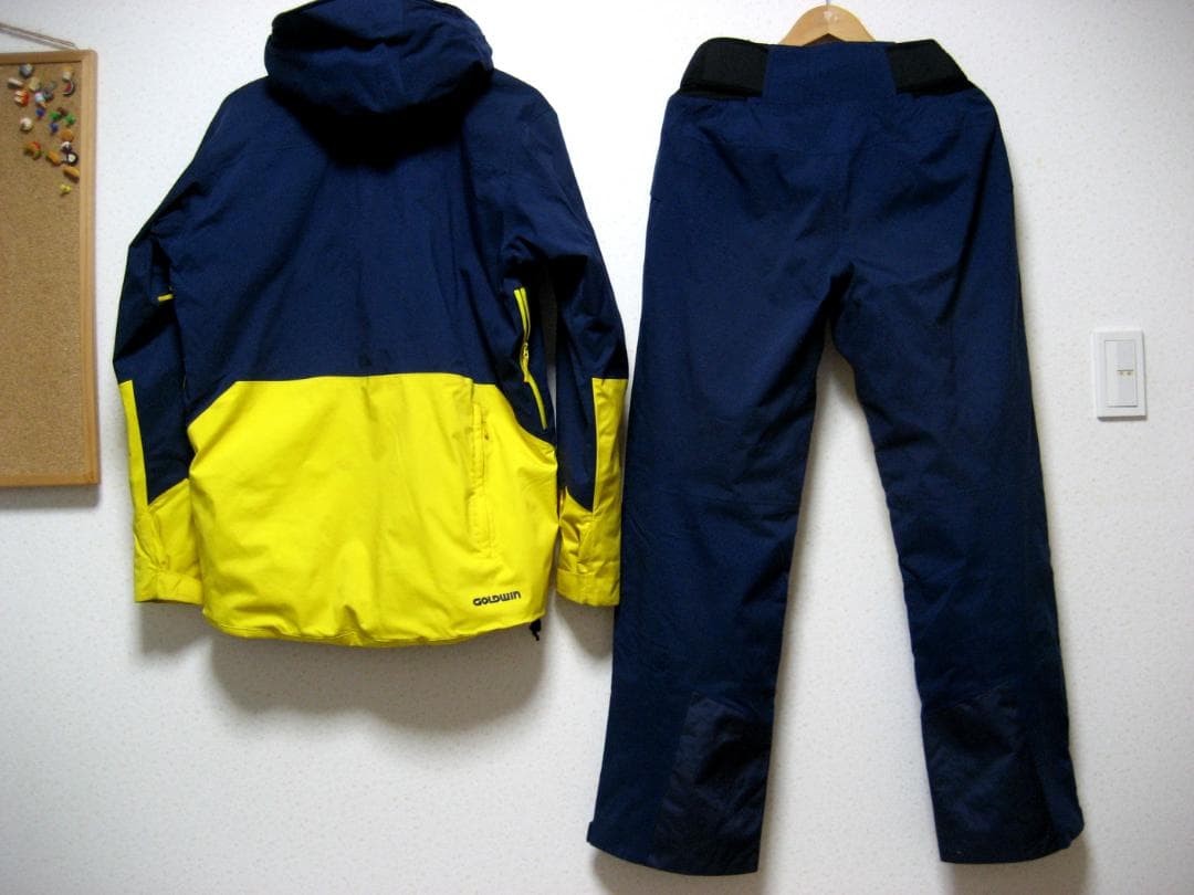 ゴールドウィン 高機能ウェア 上下Lサイズセット　デカロゴ
