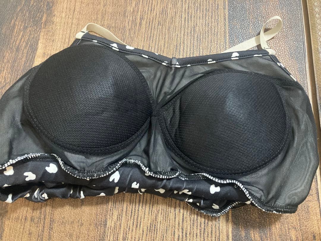 極美品　emmi yoga エミヨガ　ヨガウェア　ハート柄　S