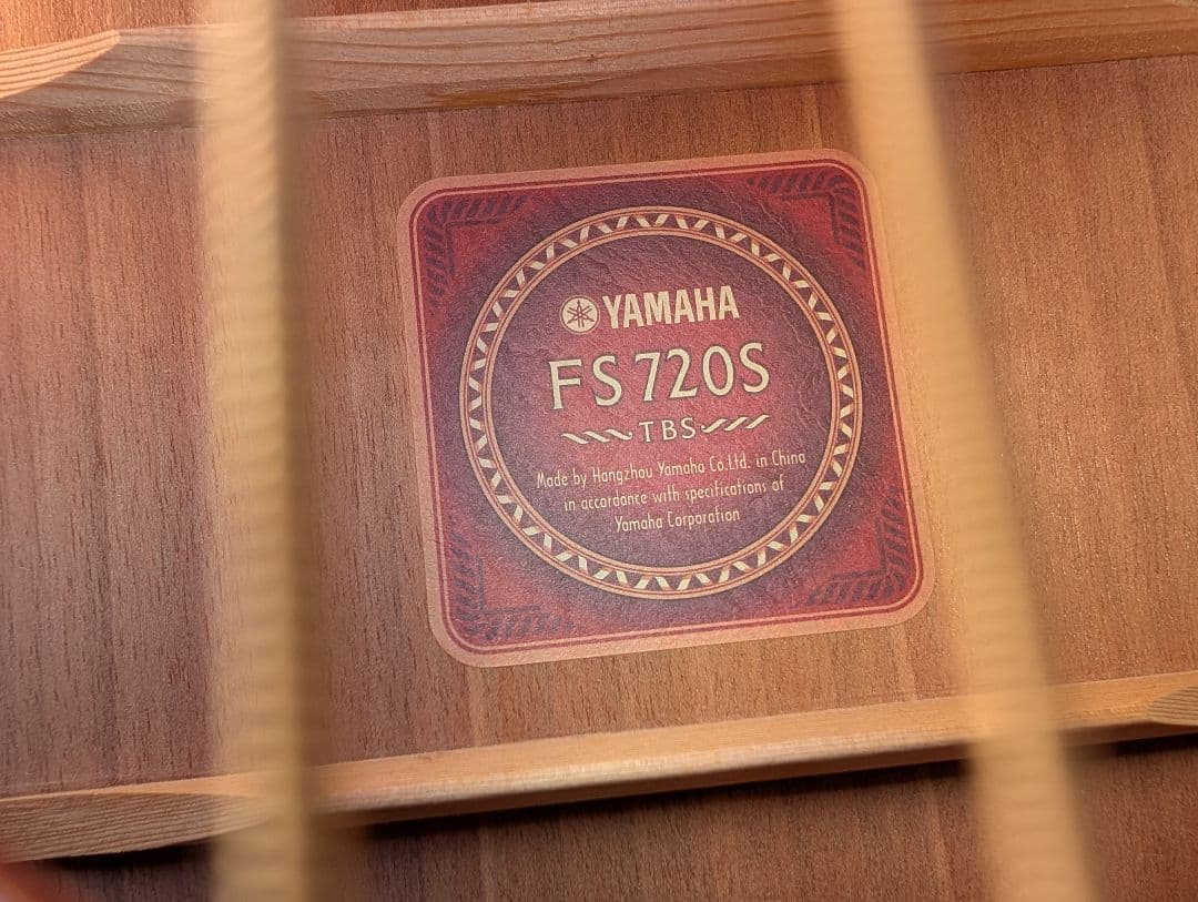 【期間限定価格】ヤマハ　アコースティックギター　FS720S