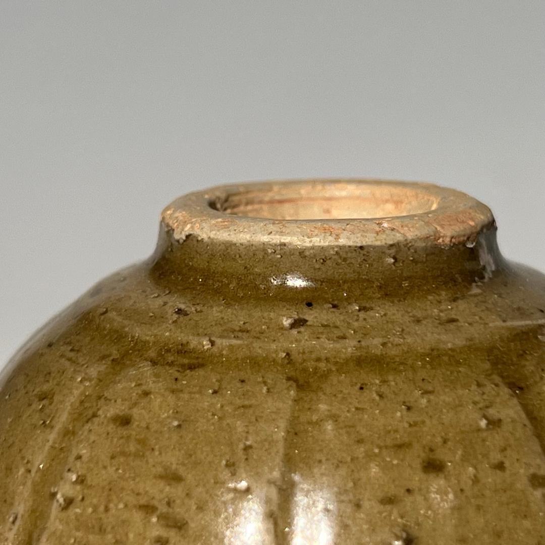 『宋』越州窯 青磁 青釉陽刻花紋盃 中国古玩美術