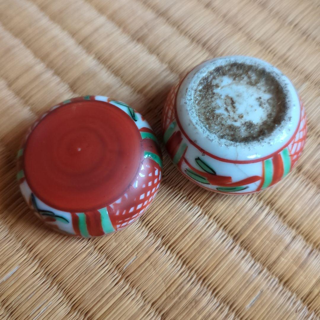 茶道具 丸型 赤と緑の装飾　赤絵香合　赤玉　骨董品