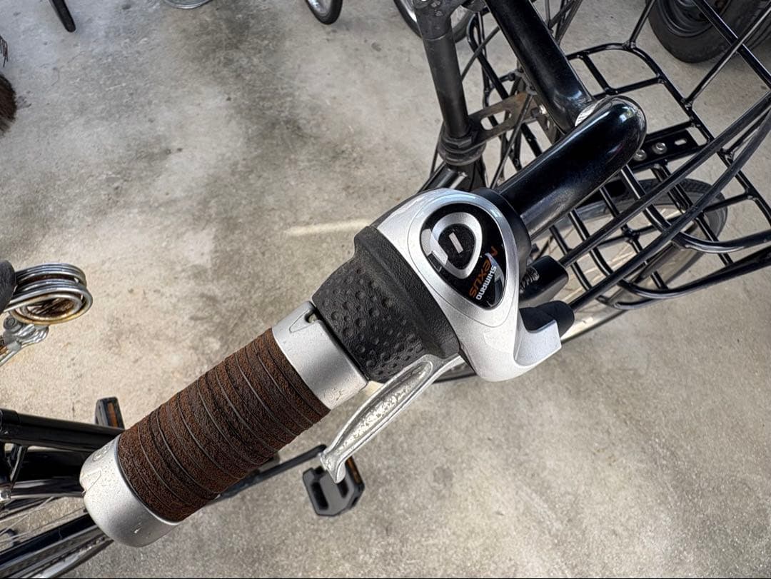 【限定車ウェッジロック】黒 シティサイクル　引き取り限定