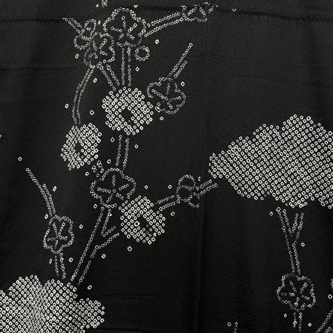 D18 訪問着 総絞り 黒地 正絹 着物 袷 美品