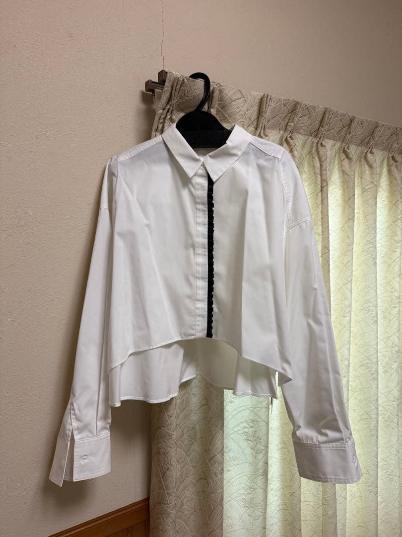 maison de Dolce クロップドシャツ