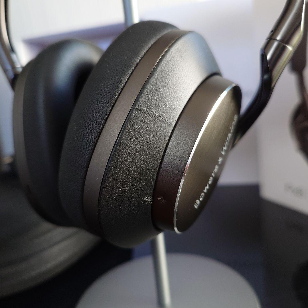 Bowers & Wilkins Px8 ワイヤレスヘッドホン　Px7S3