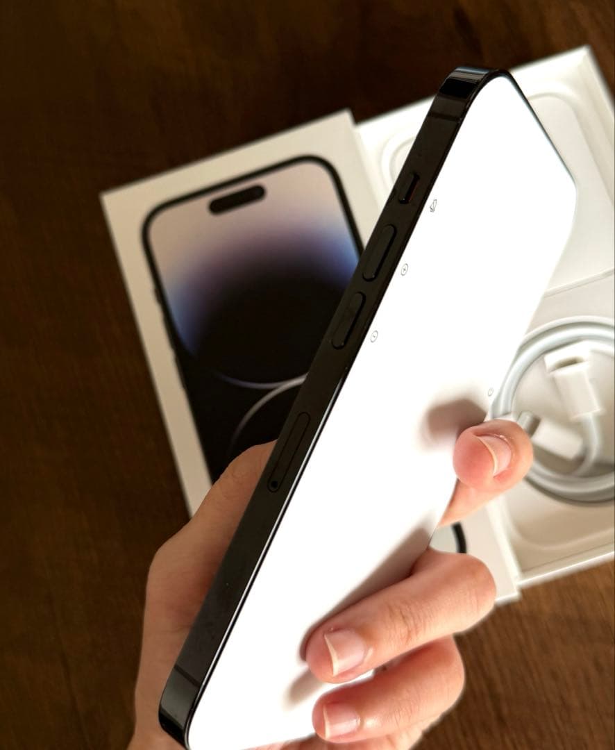 iPhone 14 Pro 256GB スペースブラック【ケース付き】