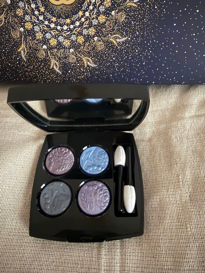 白宇【限定】シャネル レキャトルオンブル 397 ニュイ アストラル