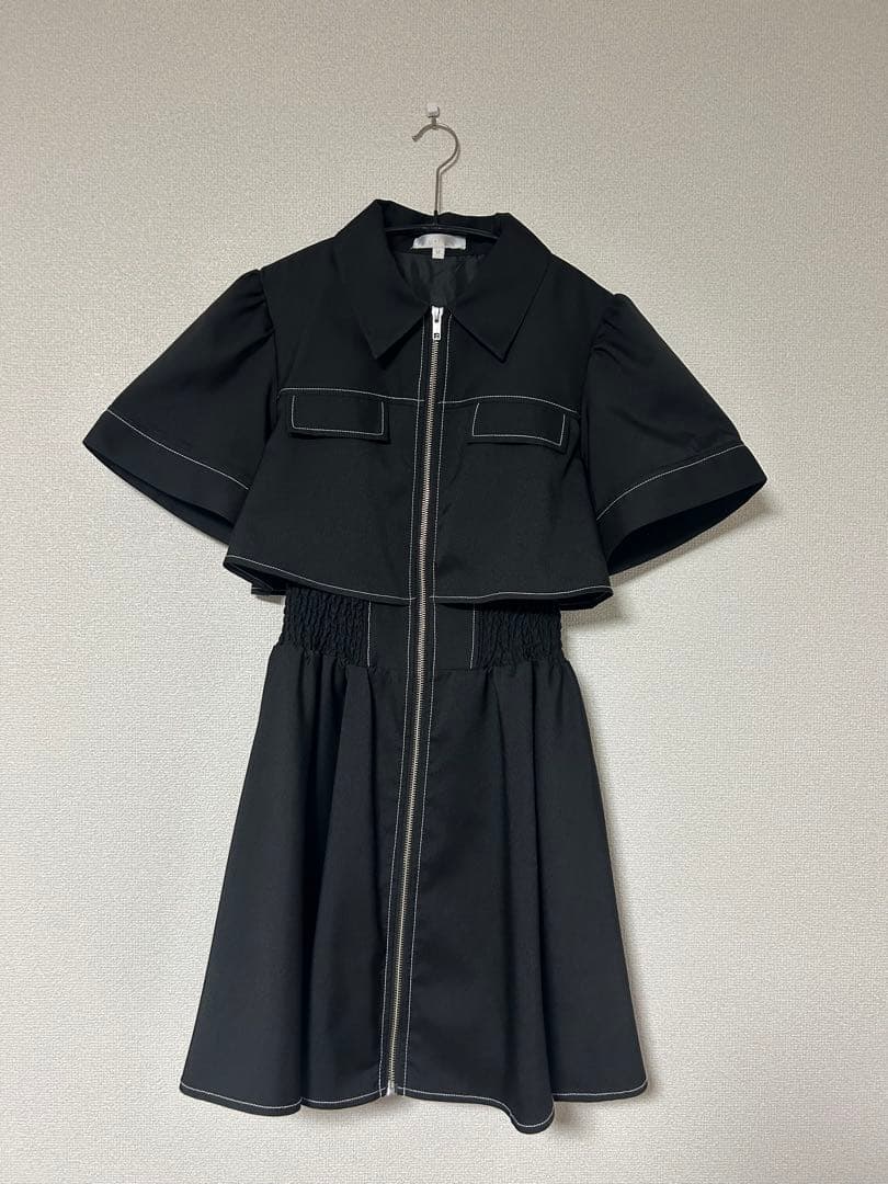 Rienda バストフレアミニワンピース　Mサイズ