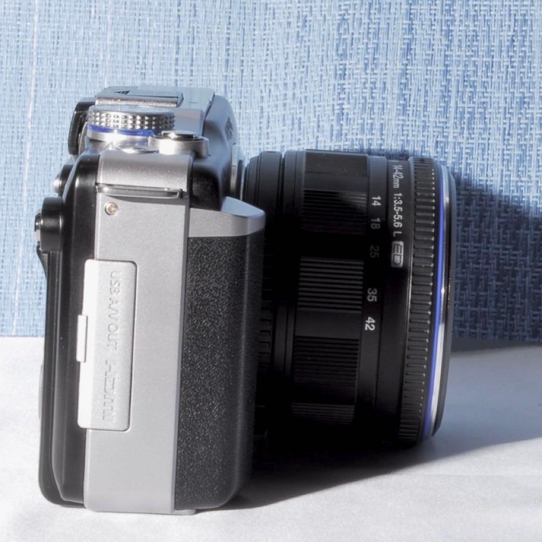 初心者向け✨Olympus PEN E-PL1 ミラーレスカメラ ✨スマホ転送