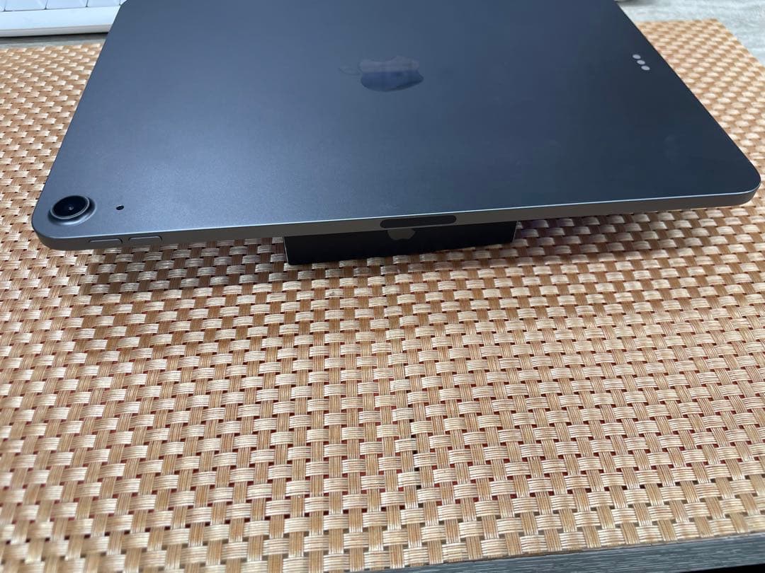 iPad Air第5世代 256GB スペースグレイMM9L3J/A【6677】