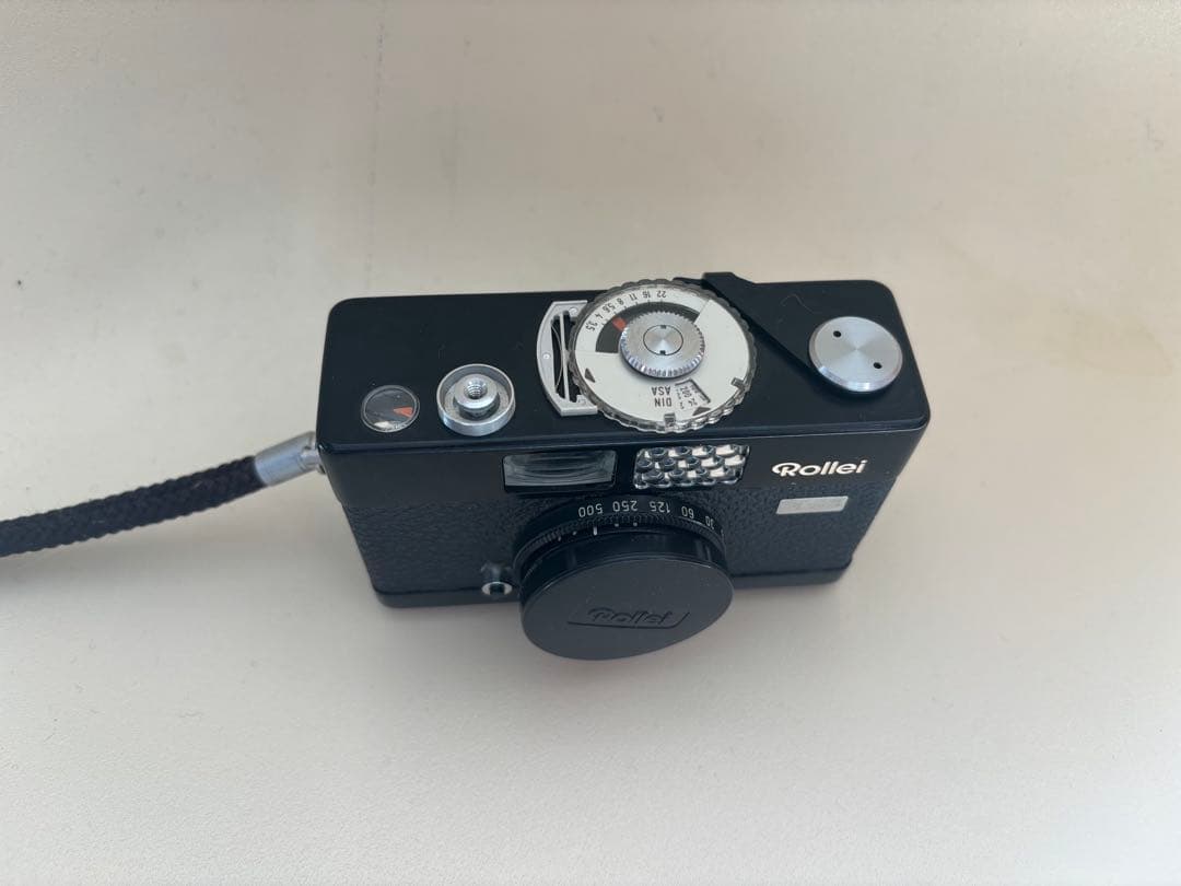 ローライRollei B35 シンガポール製　ストロボ　タイマー付き