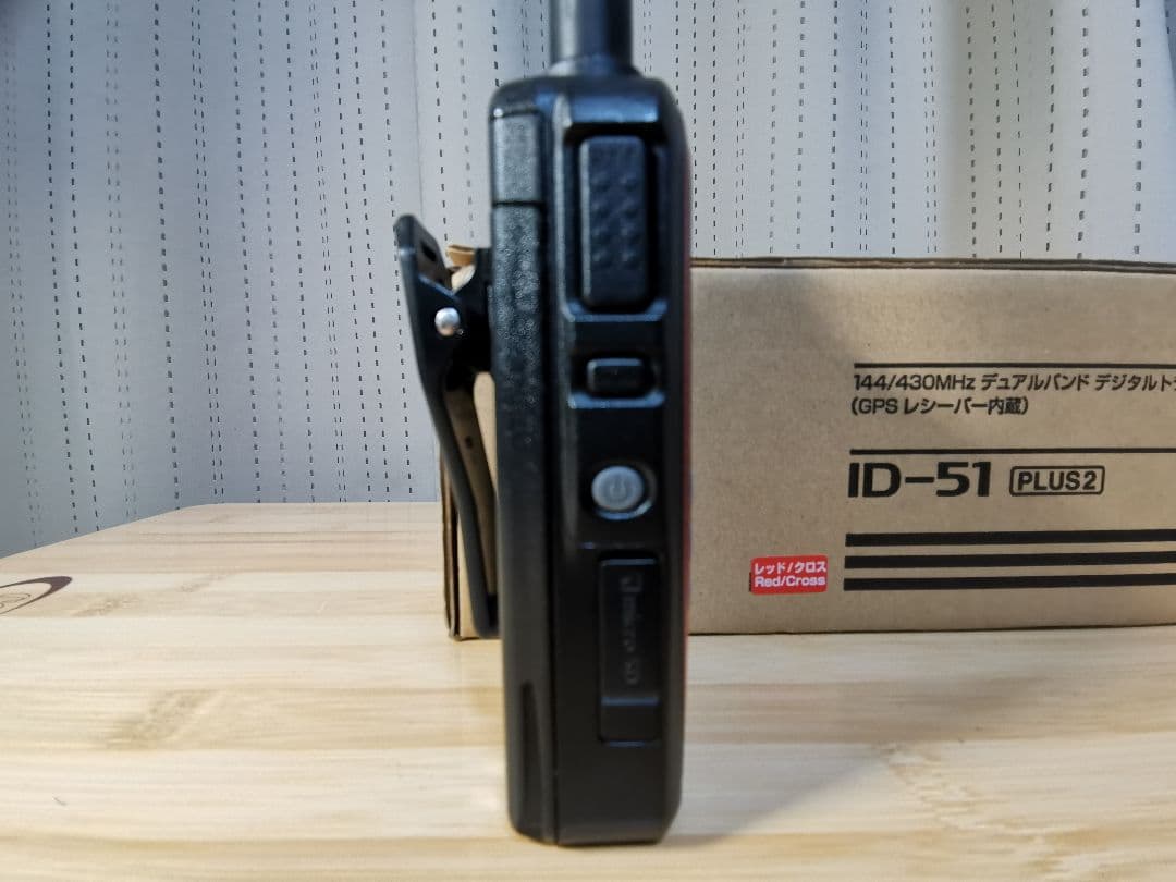 【送料込み】希少 ICOM ID-51 PLUS2（Red） オプション多数