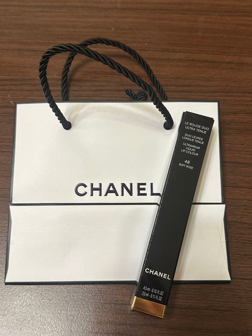 【新品未開封】シャネル48 2in1リップトゥニュ ソフトローズ　ショッパー付き