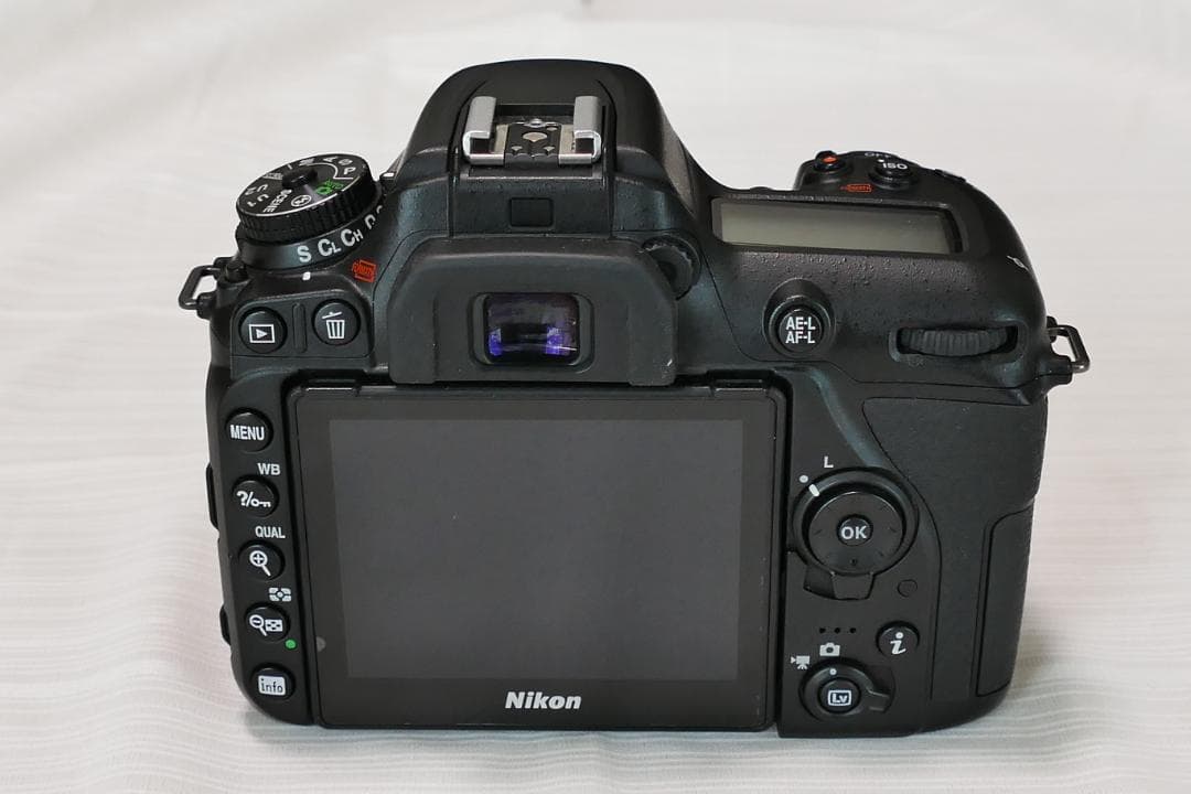 美品 NIKON D7500