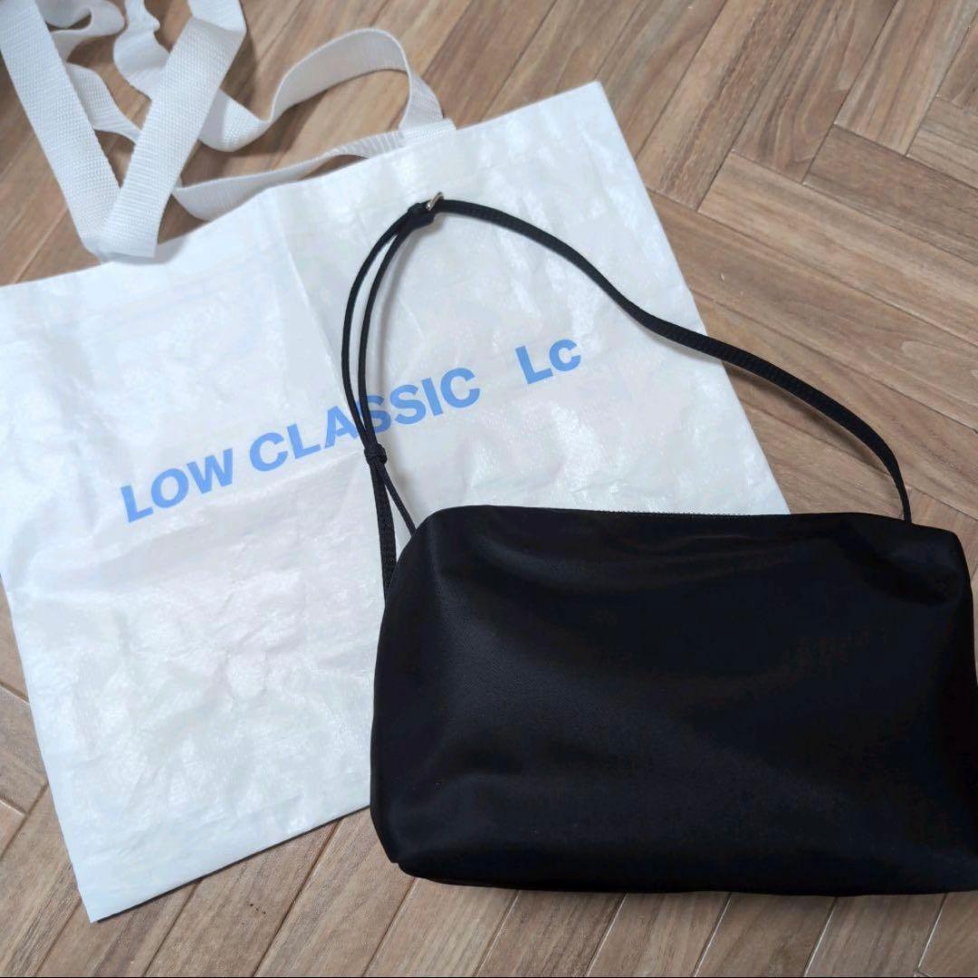 LOW CLASSIC＊CARAMEL BOX BAG BLACK