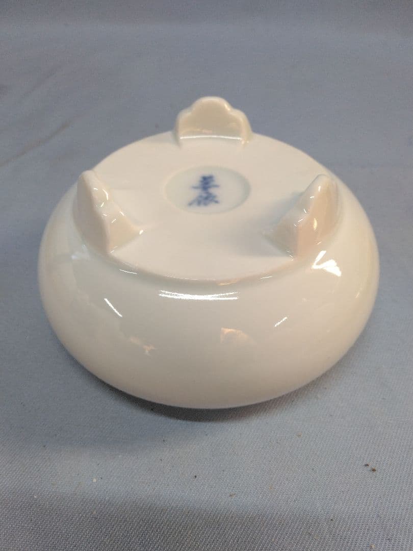 井上満二　人間国宝　白磁香炉 香炉　香道具　茶道具　工芸品 共箱　未使用