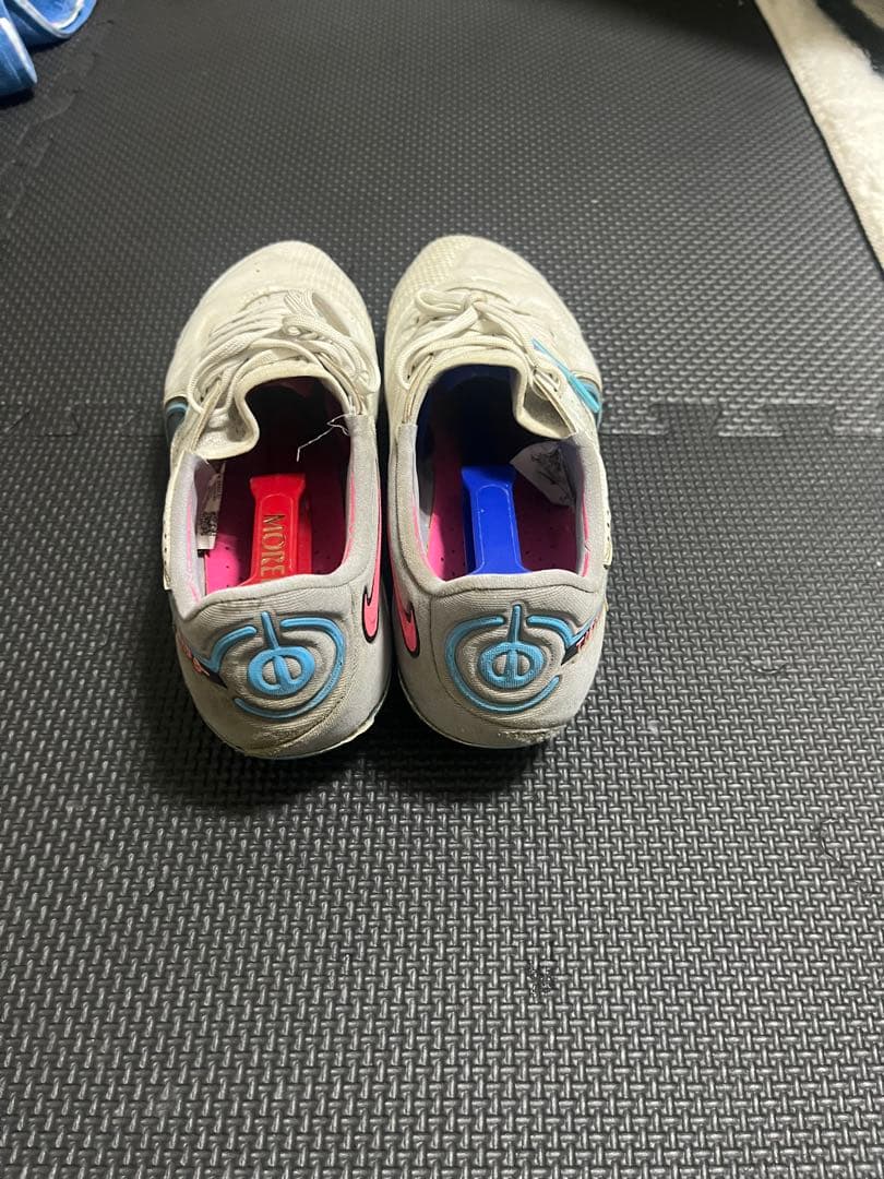 NIKEサッカースパイクティエンポ9