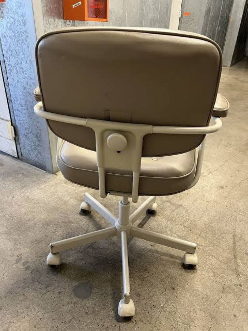 美品★ALEFJÄLL アレフィェル　IKEA グランベージュ