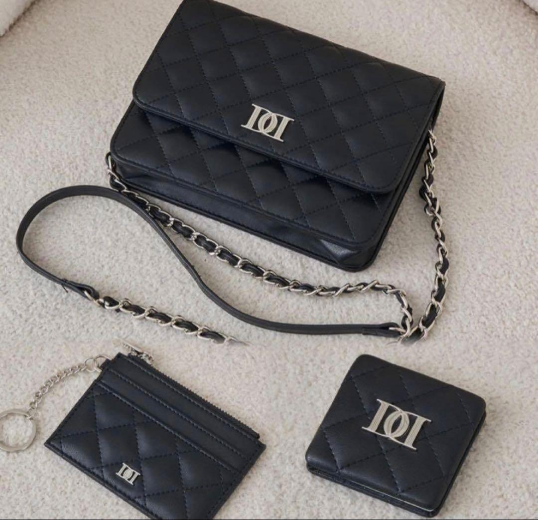 ダーリッチ DDロゴキルティングトラベルセット ブラック