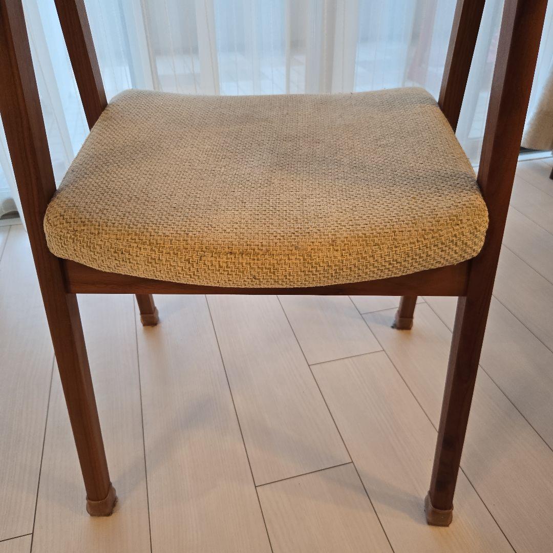 ダイニングチェア　ウォールナット無垢　ファブリック