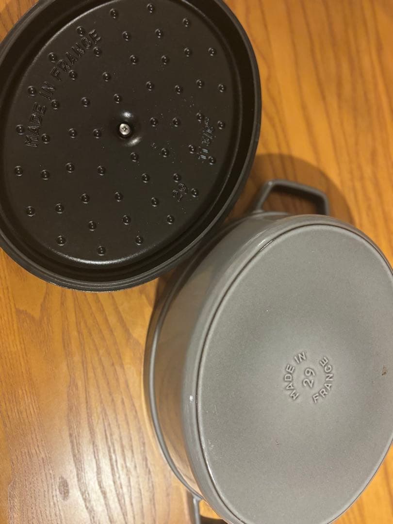 ストウブstaubピコココットオーバルグレー 29cm両手鋳物ホーロー鍋IH対応