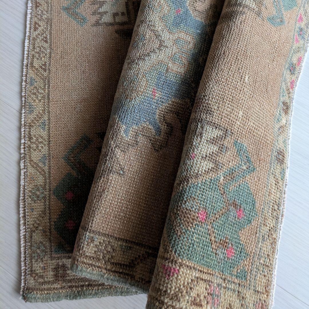 52×88 メダリオン　オレンジベージュ　トルコヴィンテージラグ　ミニサイズ