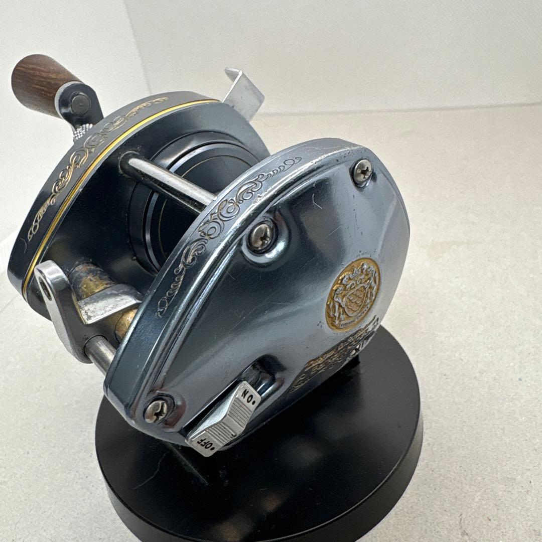 シマノバンタム100ＥＸベイトリール メタルボディ 木製ハンドル