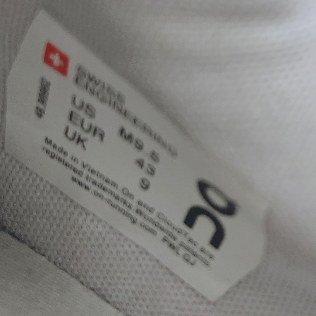 オン ON ロジャー アドバンテージ 27.5㎝ ホワイト テニスシューズ