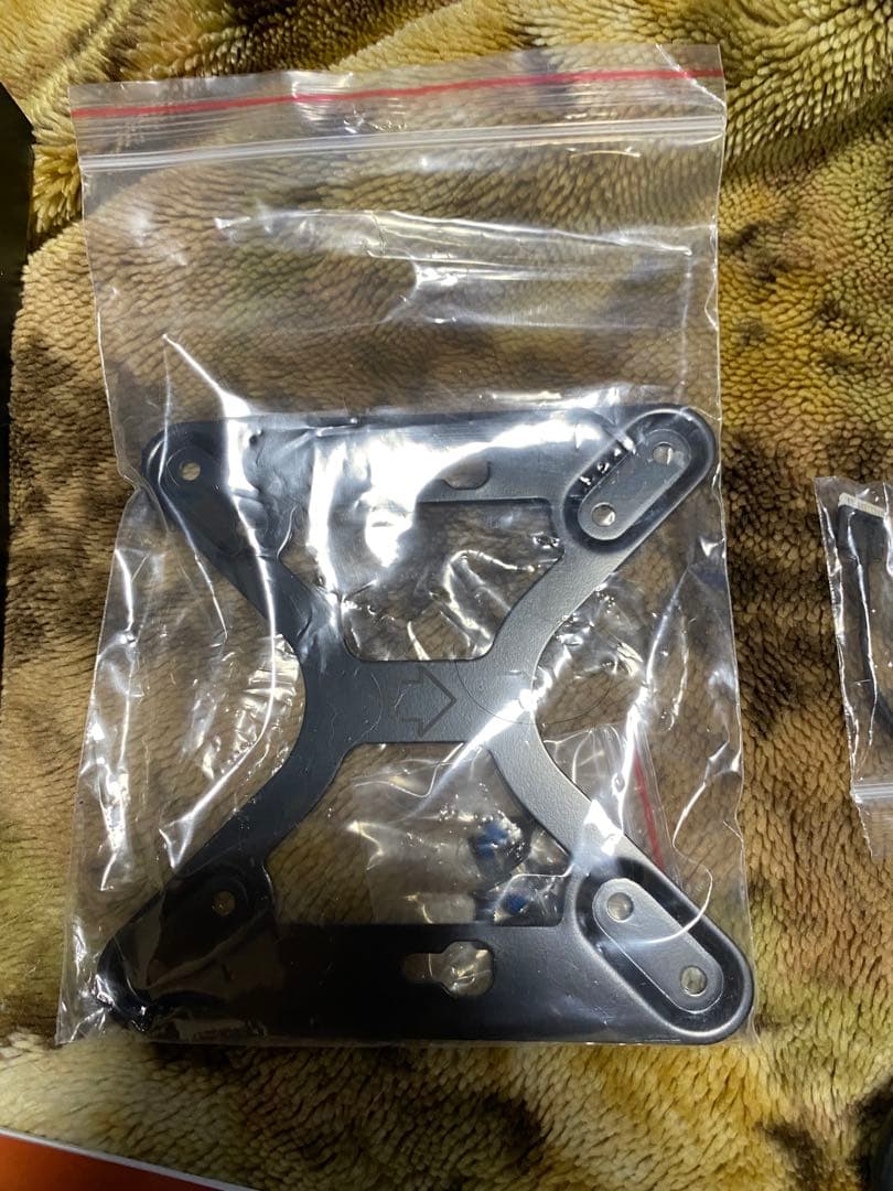 MINISFORUM ミニPC UM700 中古