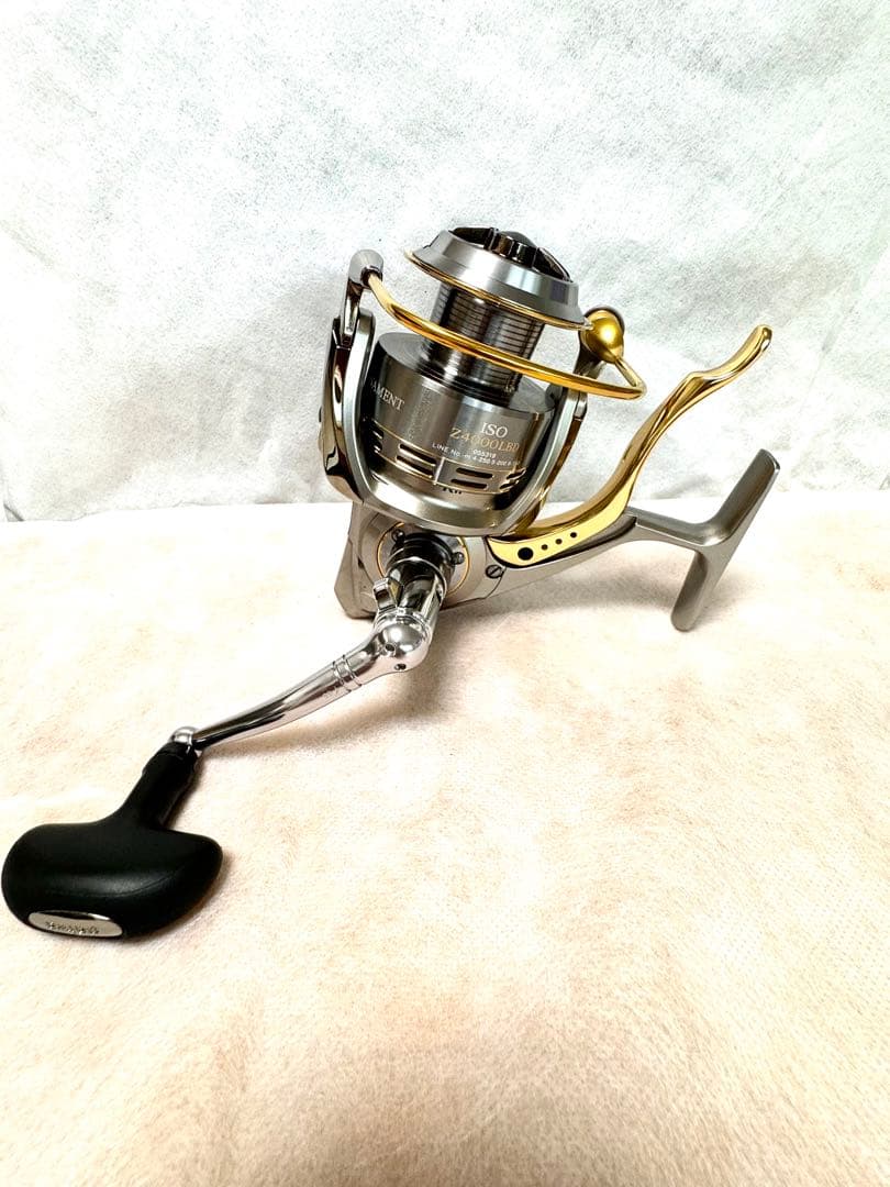 〈祐〉ダイワTOURNAMENT トーナメンISO Z4000LBD