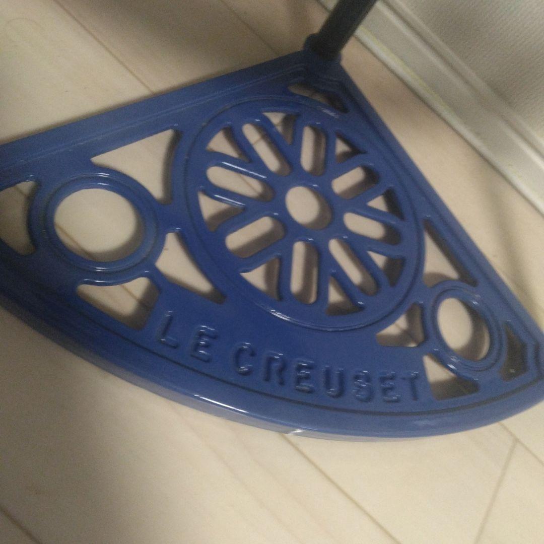77000円の品　廃盤品　ル・クルーゼポットスタンド ブルー