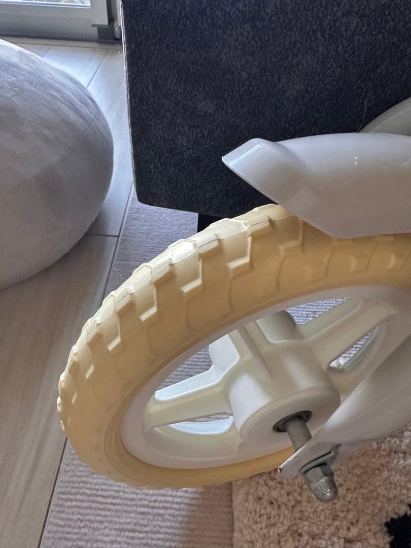 stoy キッズバイク　グレージュ