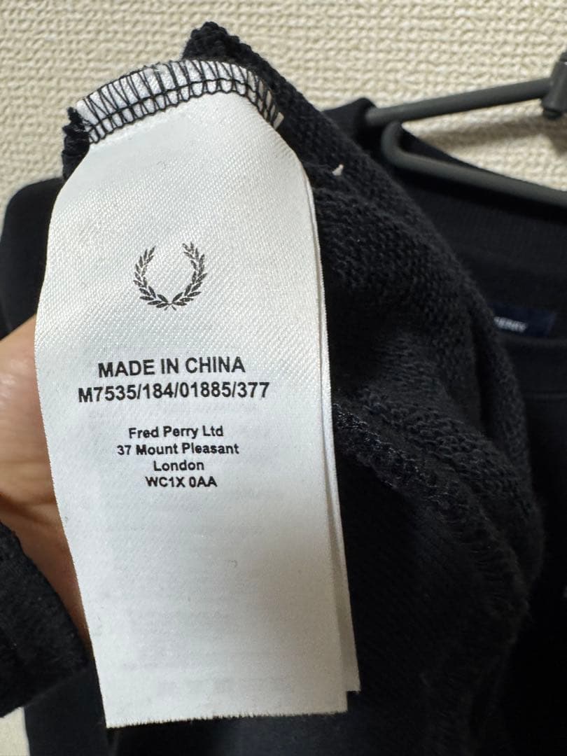 Fred Perry フレッドペリー　ブラック スウェット トレーナー