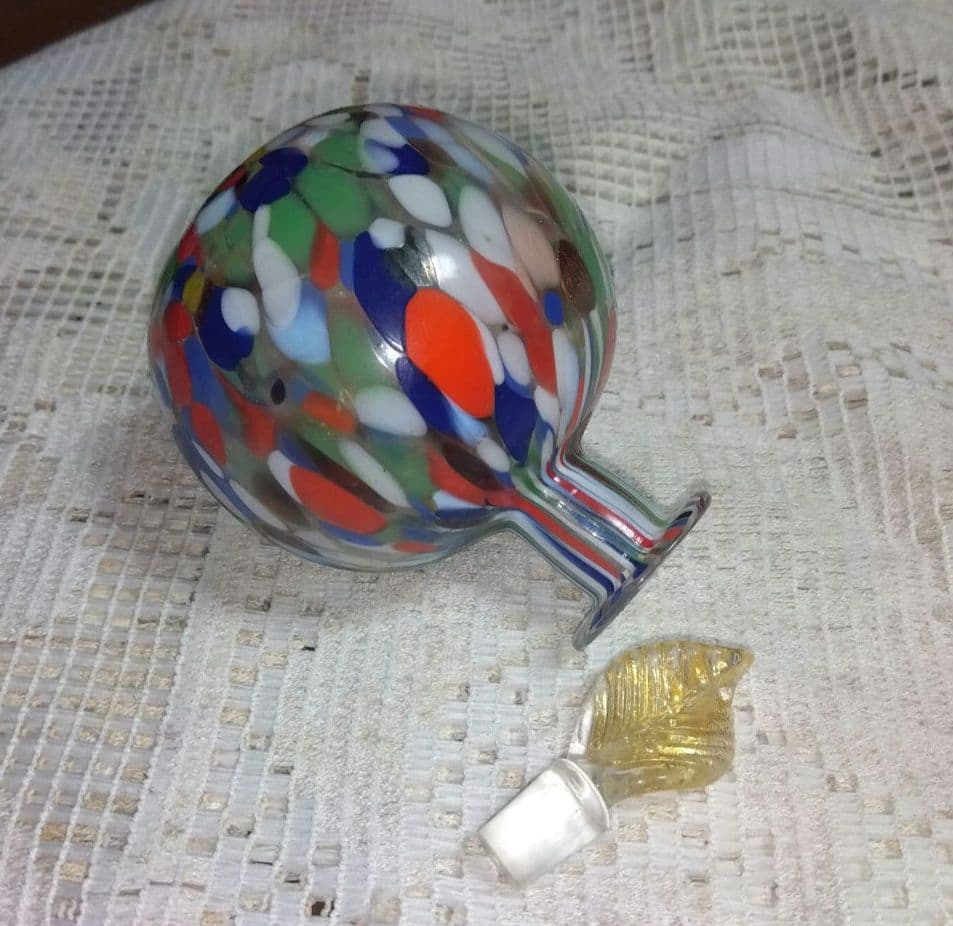 ベネチアングラス（ムラノガラス）の香水瓶（新品未使用）