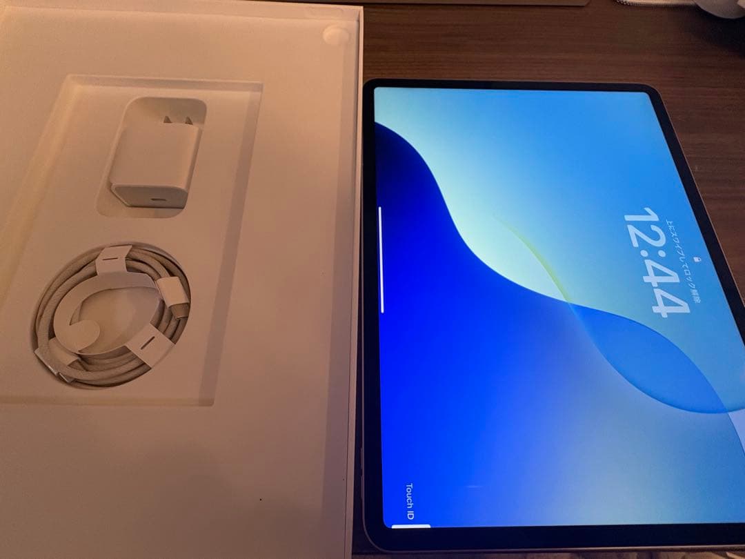 最新機種　iPad Air M3 13インチ128GB Wi-Fi パープル