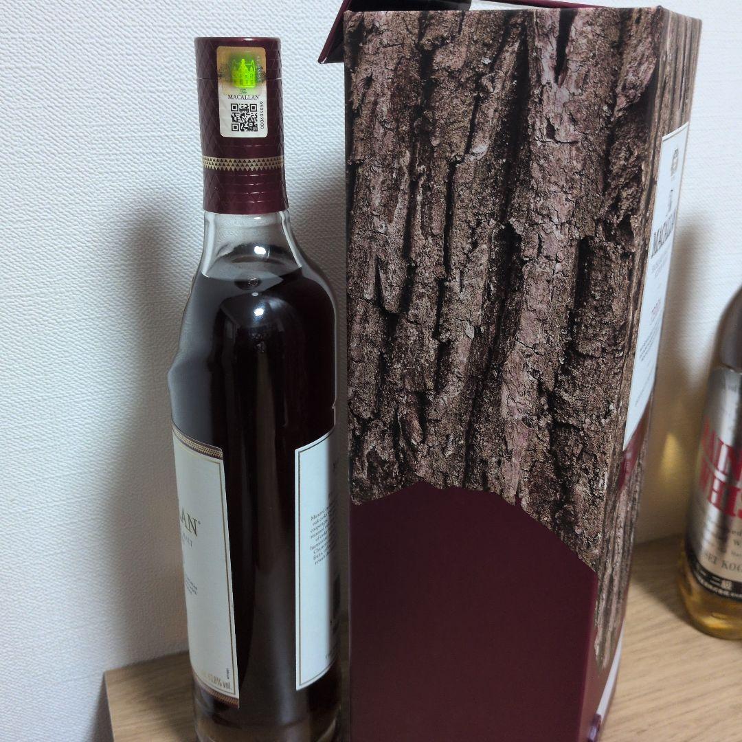 The ＭＡＣＡＬＬＡＮ TERRA